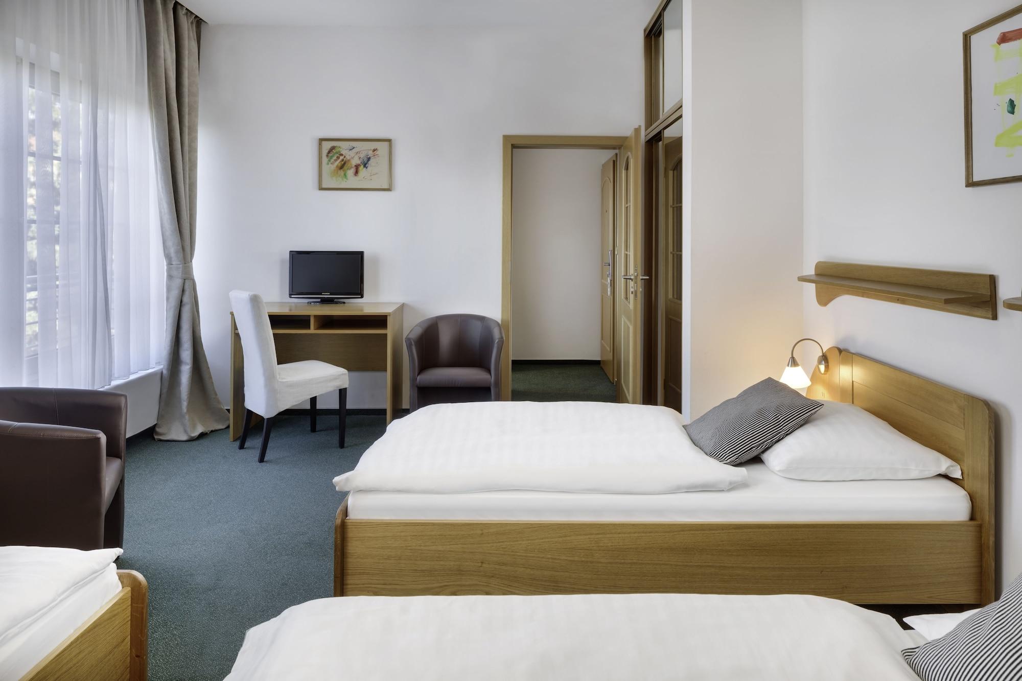 Hotel Oya 프라하 외부 사진