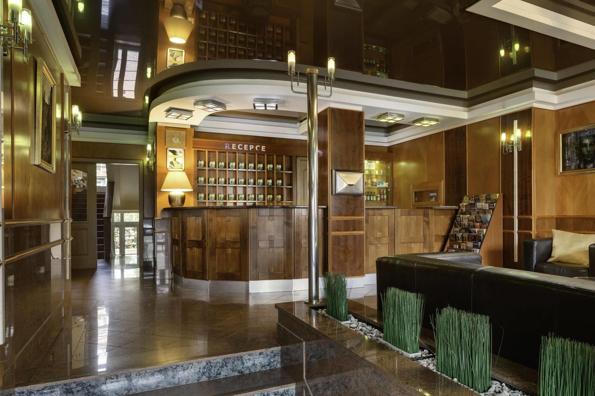 Hotel Oya 프라하 외부 사진